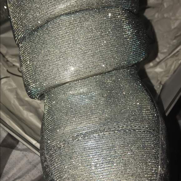 Giuseppe Zanotti Size 40 shining retail at 1000 - Picture 2 of 5